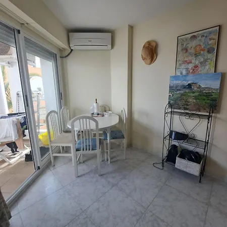 Apartment Pie De Playa En Y Con Piscina Denia
