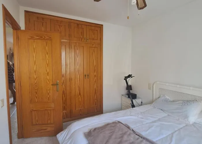 Pie De Playa En Y Con Piscina Apartamento